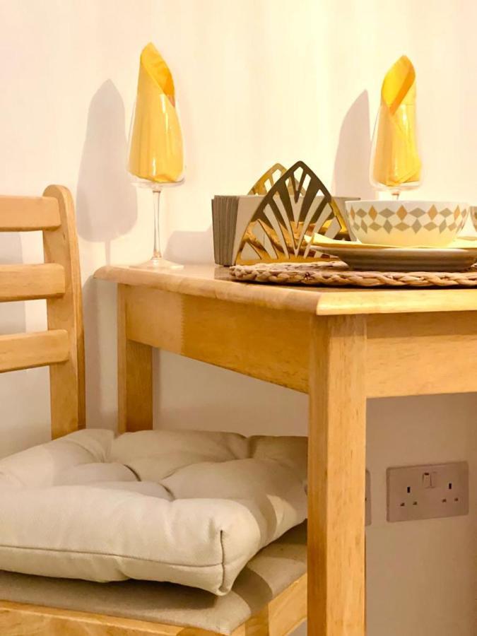 Enchanting One Bed Flat With Free Parking Гендон Екстер'єр фото