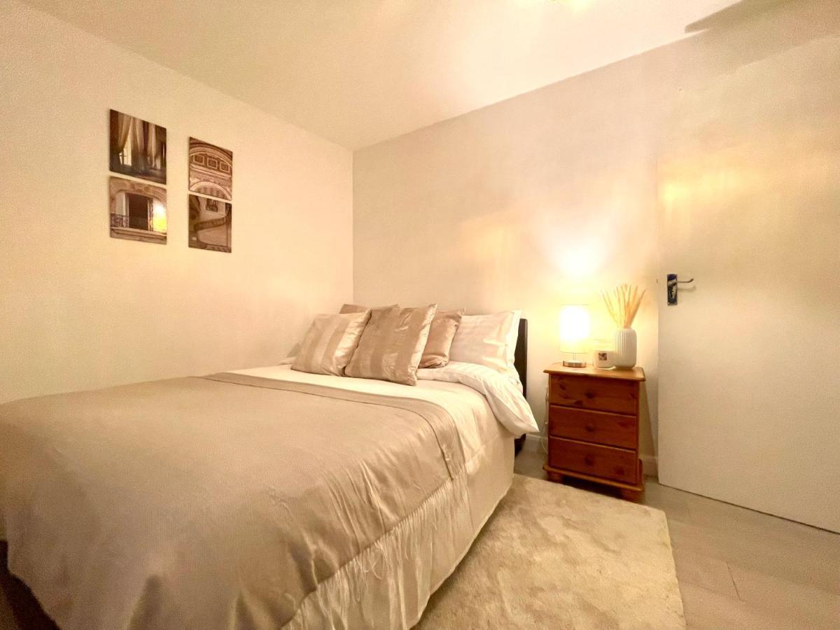 Enchanting One Bed Flat With Free Parking Гендон Екстер'єр фото
